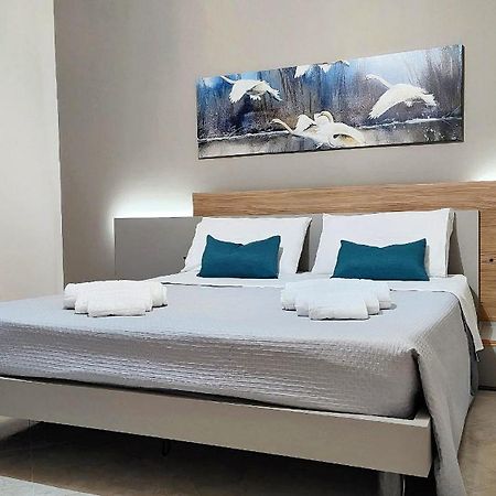 Fd Apartments - Zoe Prestigioso Appartamento Vicino Alla Stazione E Al Centro Monopoli Eksteriør bilde